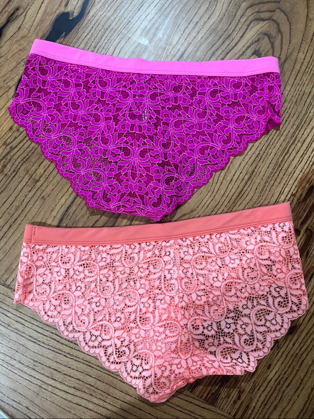 Victoria's Secret Coral Lace Hipster Panty Set - Picture 5 of 5